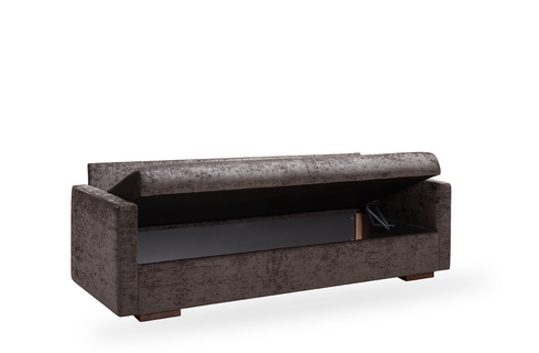 Einschwarz schimmerndes Sofa mit aufklappbarem Stauraum auf weißem Hintergrund.