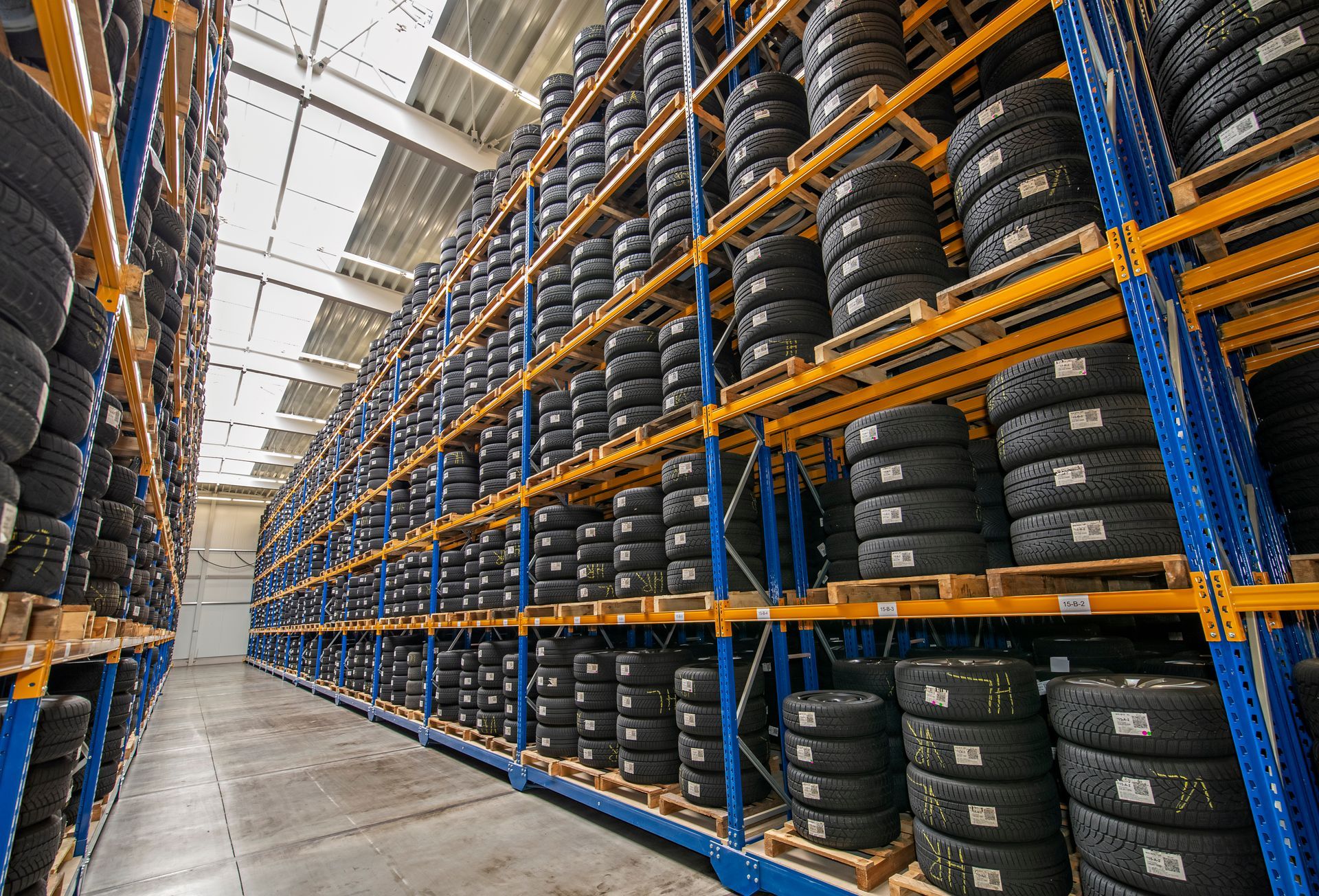 Tires Shipped To You from Online Tire Outlet.