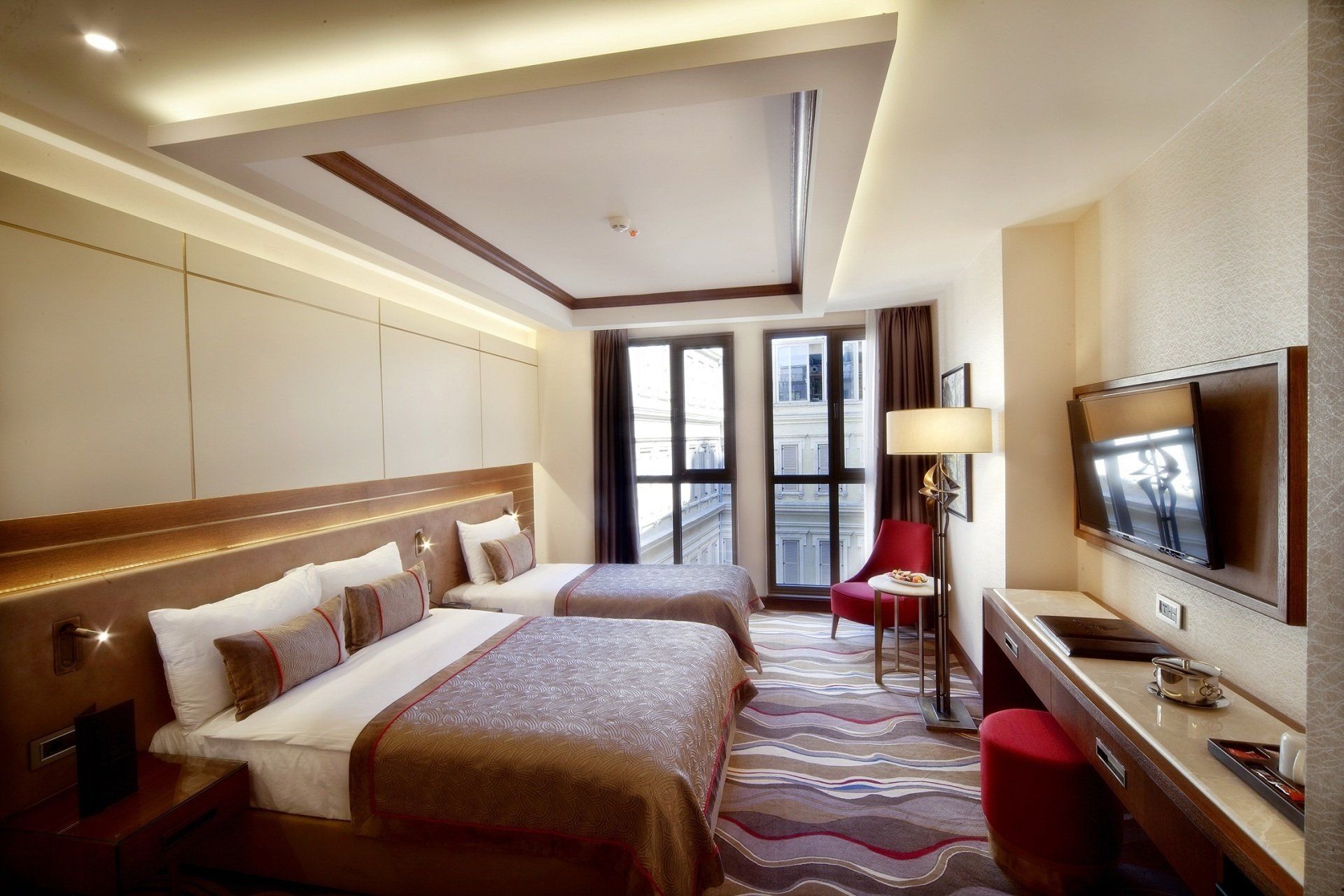 Grand Hotel de Pera, Jakuzili Superior Oda