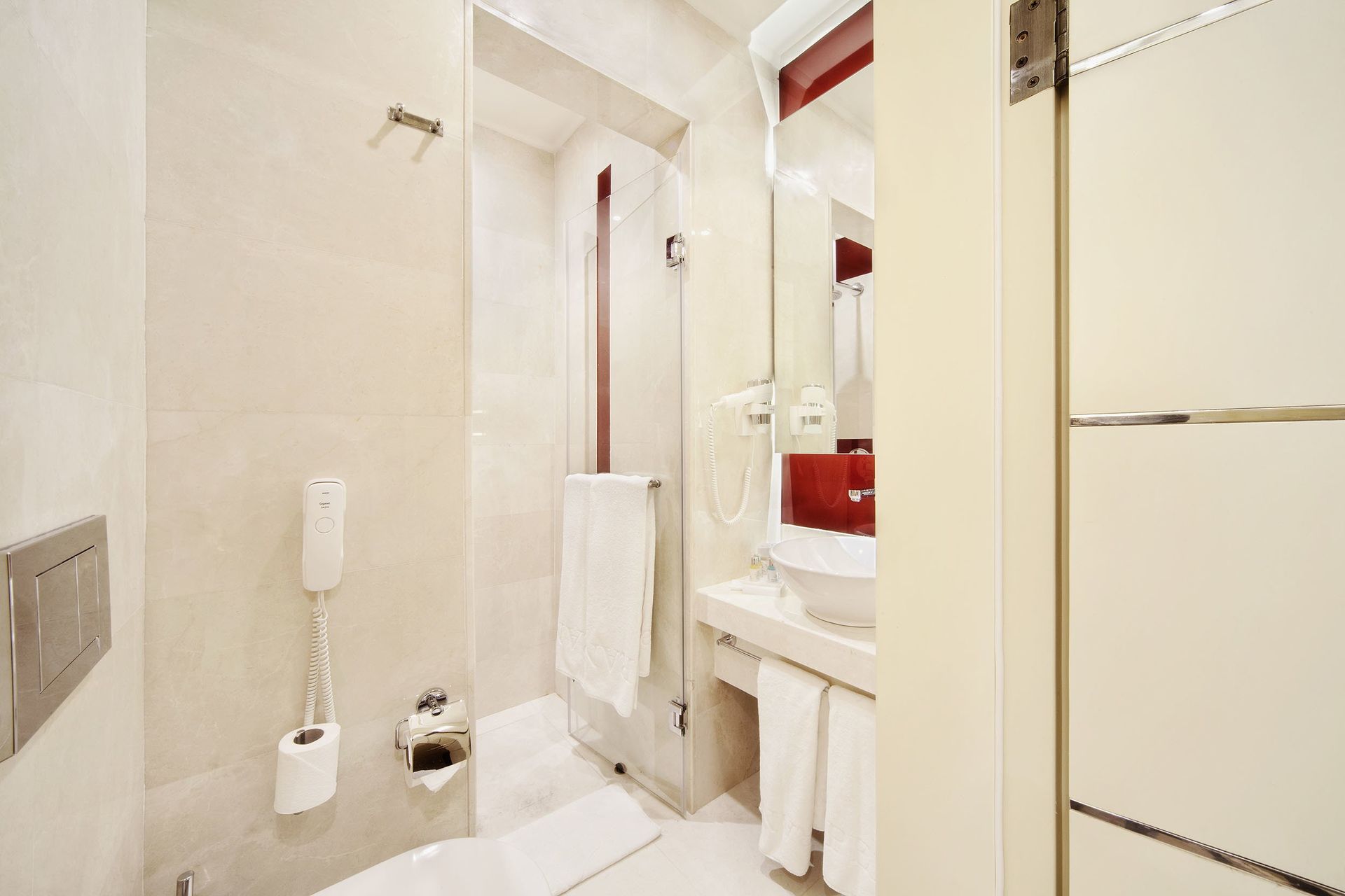Grand Hotel de Pera, Superior Room