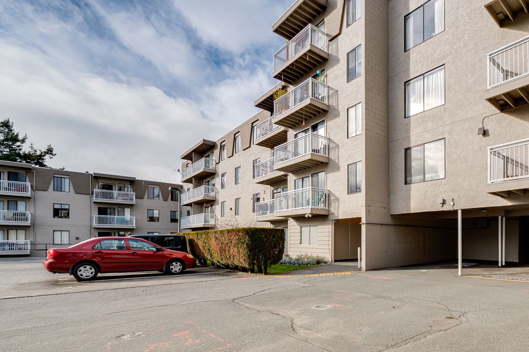 Seaside Place Apartments - Gallery