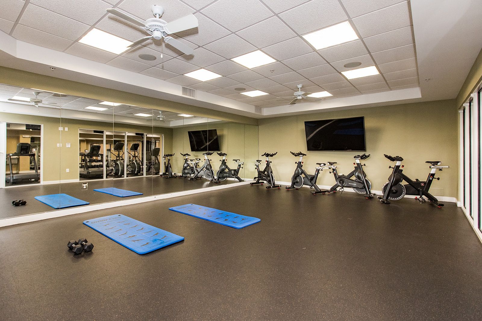 Fitness center yoga mats at The View at Mill Run.