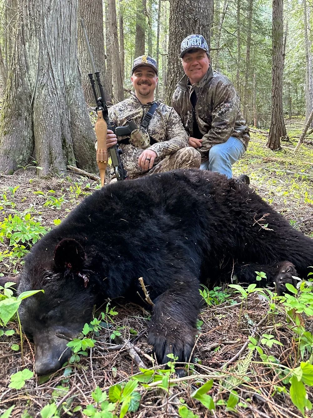Idaho Whitetail Guides Bear Hunts