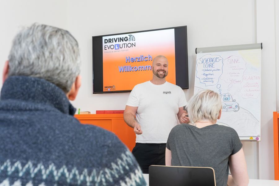 Theoriestunde Fahrschule Lukas