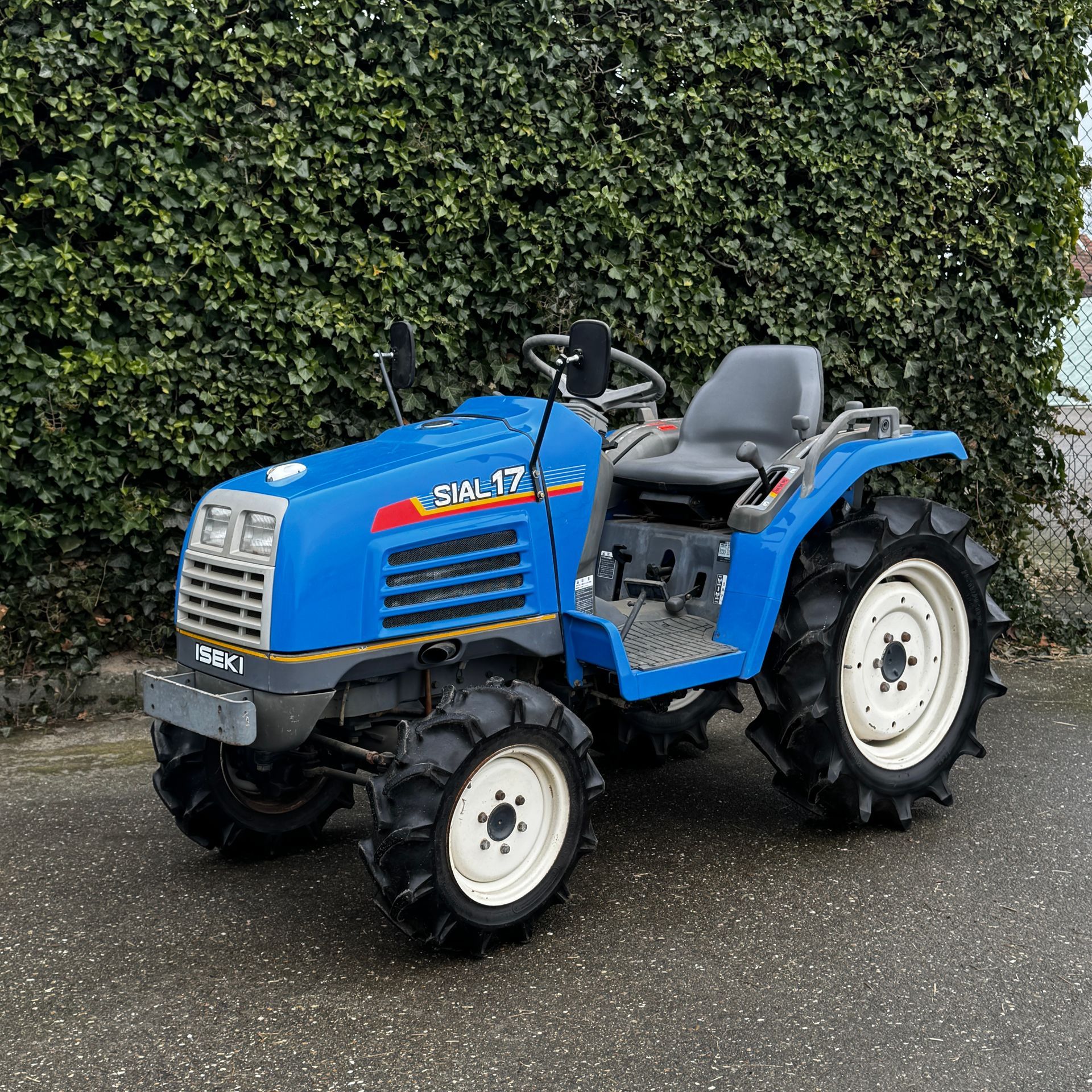 ISEKI TRACTOR