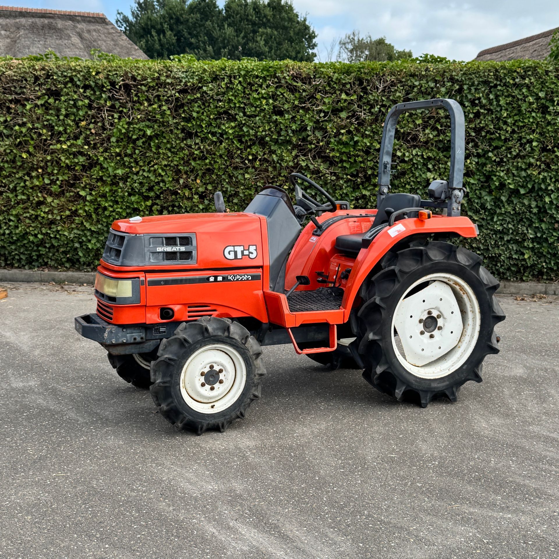 KUBOTA TRACTOR