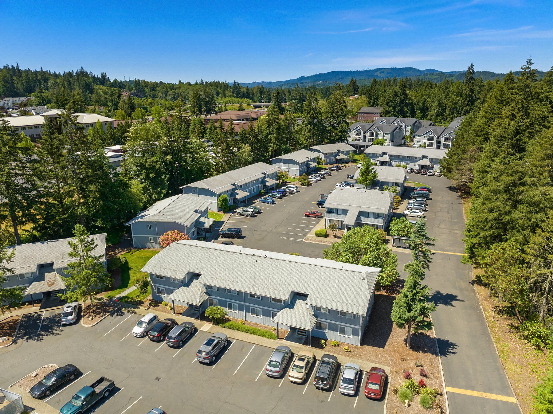 evergreen park apartments parking lot birds eye view