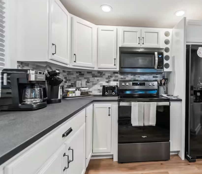 Backsplash installation services in Key Biscayne