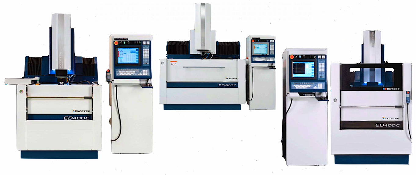 Tres unidades de mecanizado CNC o EDM industriales en color blanco y azul oscuro con consolas de control 