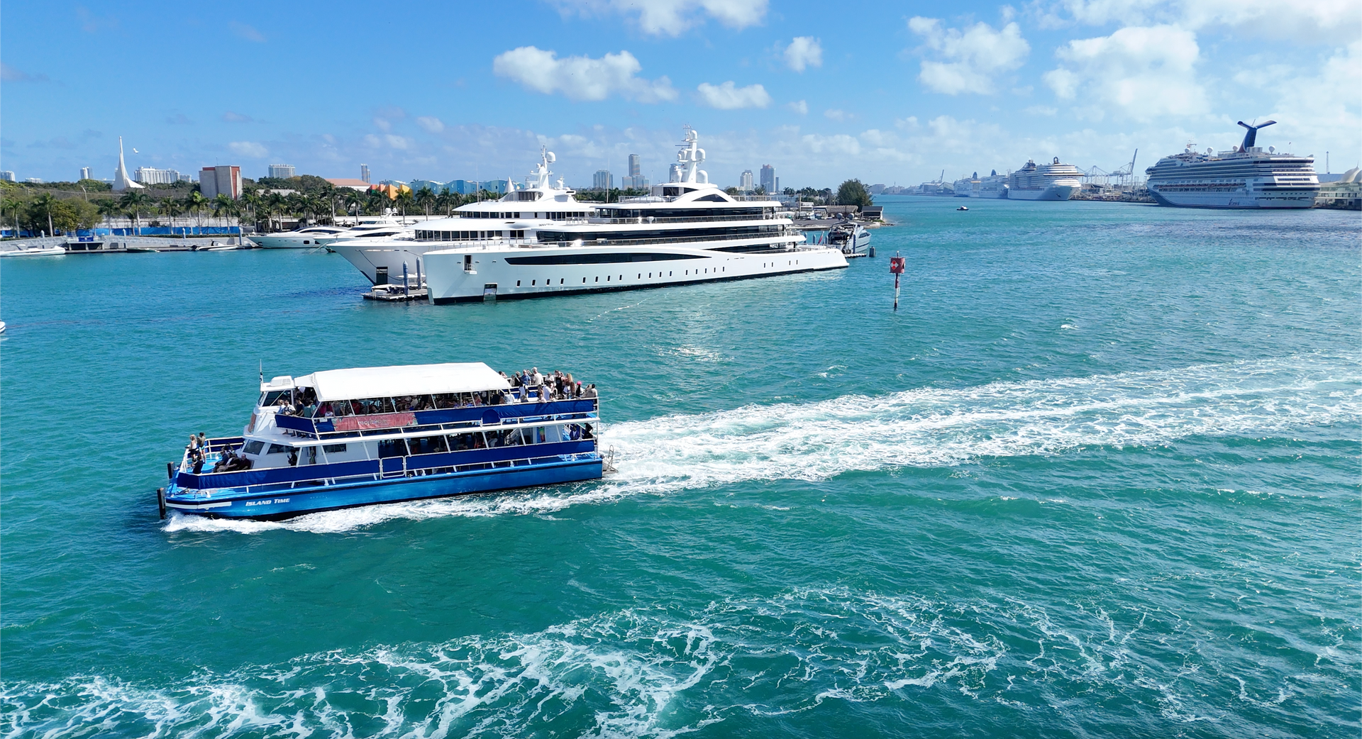 Miami Celebrity Boat Cruises on Biscayne Bay
