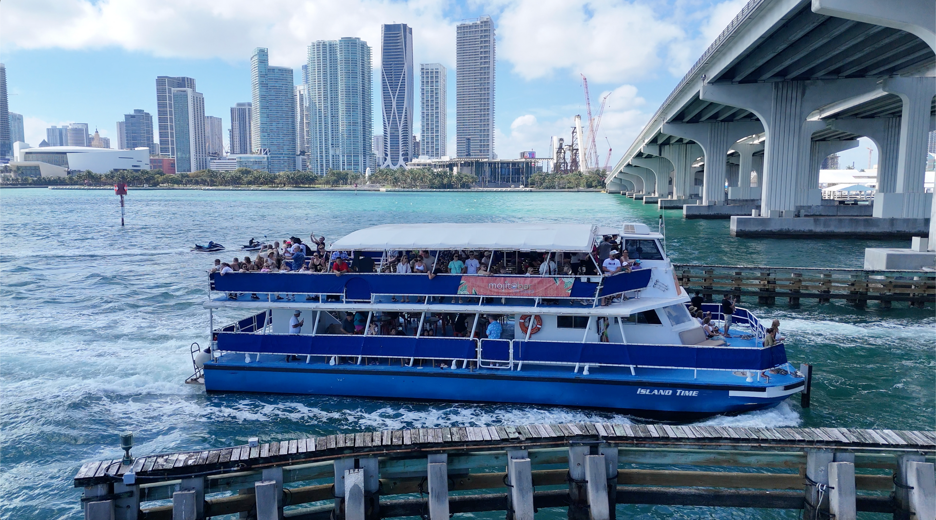 Miami Celebrity Biscayne Bay Boat tour