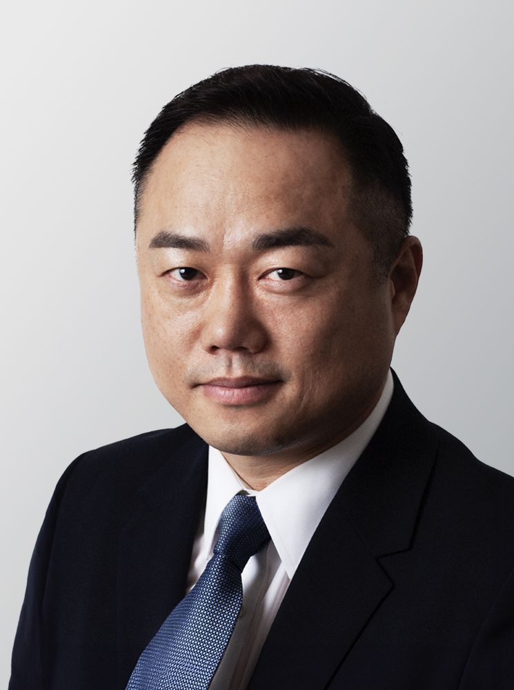 Photo of Jay J. Yu