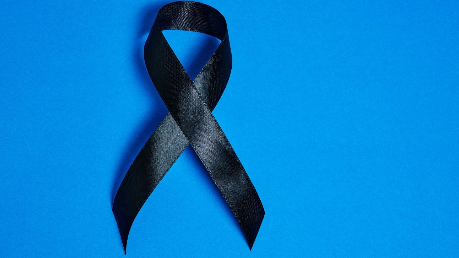Here's a step-by-step guide to making memorial ribbons for funerals. Explore materials, wording ideas and thoughtful ways to personalise them. Here's a step-by-step guide to making memorial ribbons for funerals. Explore materials, wording ideas and thoughtful ways to personalise them.