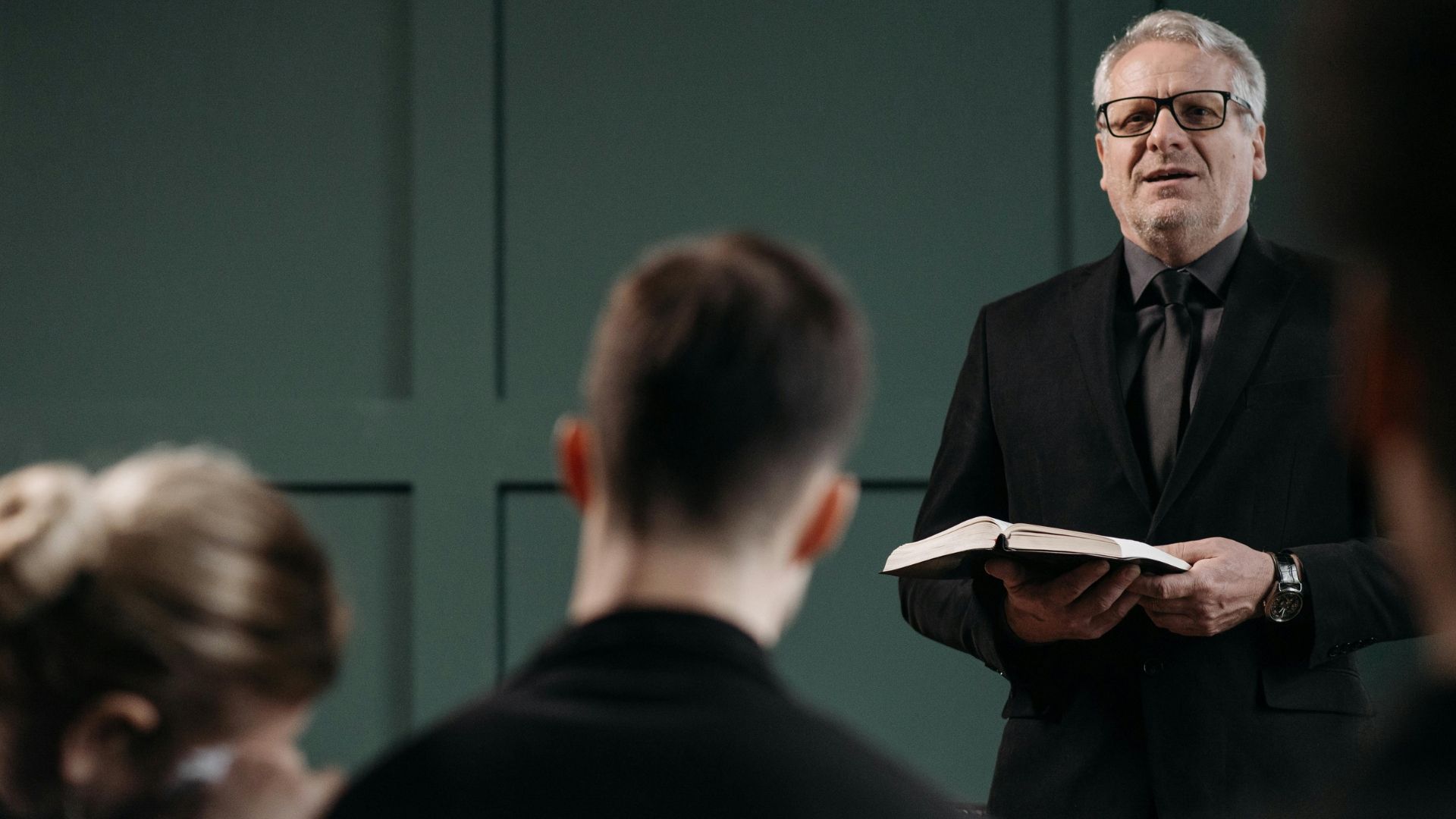 When you come to arrange a funeral, you may want to hire a celebrant. Find out what this means and what a celebrant does.

