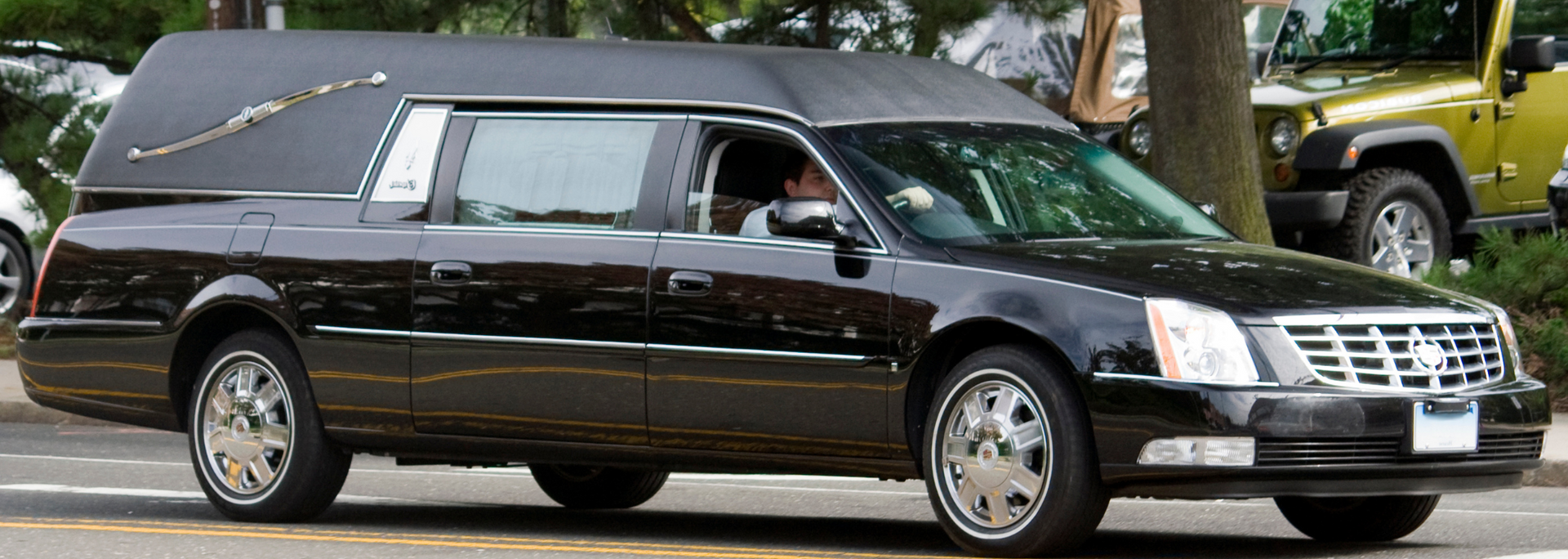 Picture of a hearse.
