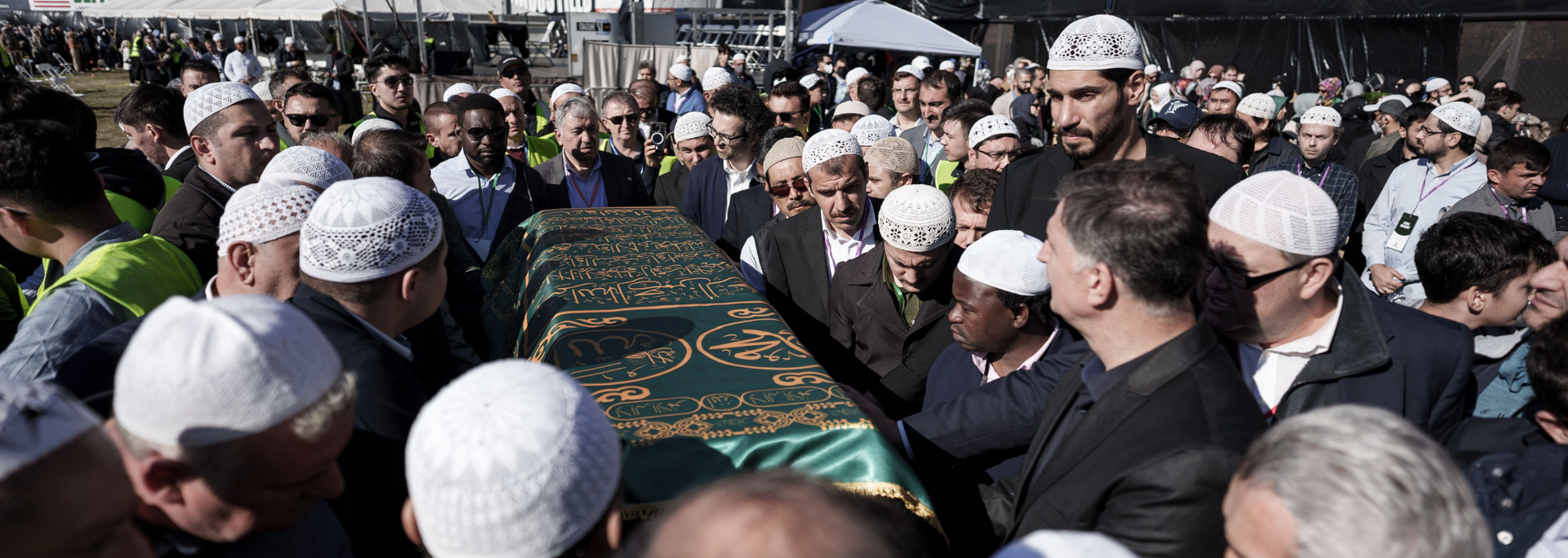 Picture of a religious funeral. 