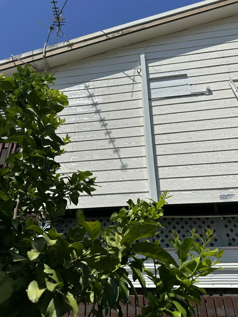 White House Wall With Horizontal Siding — I Do It All in Buderim, QLD