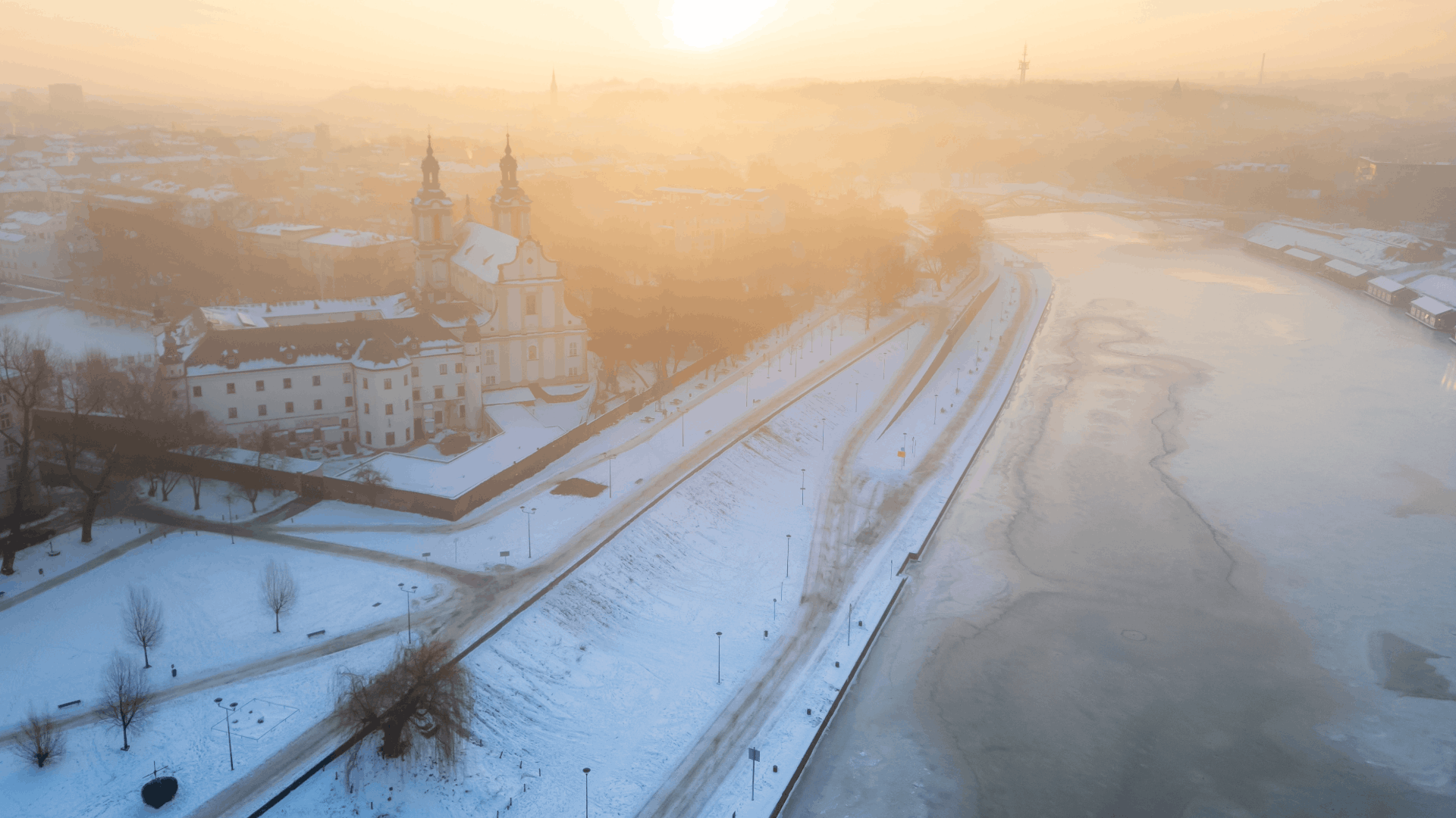 Vistula river frozen