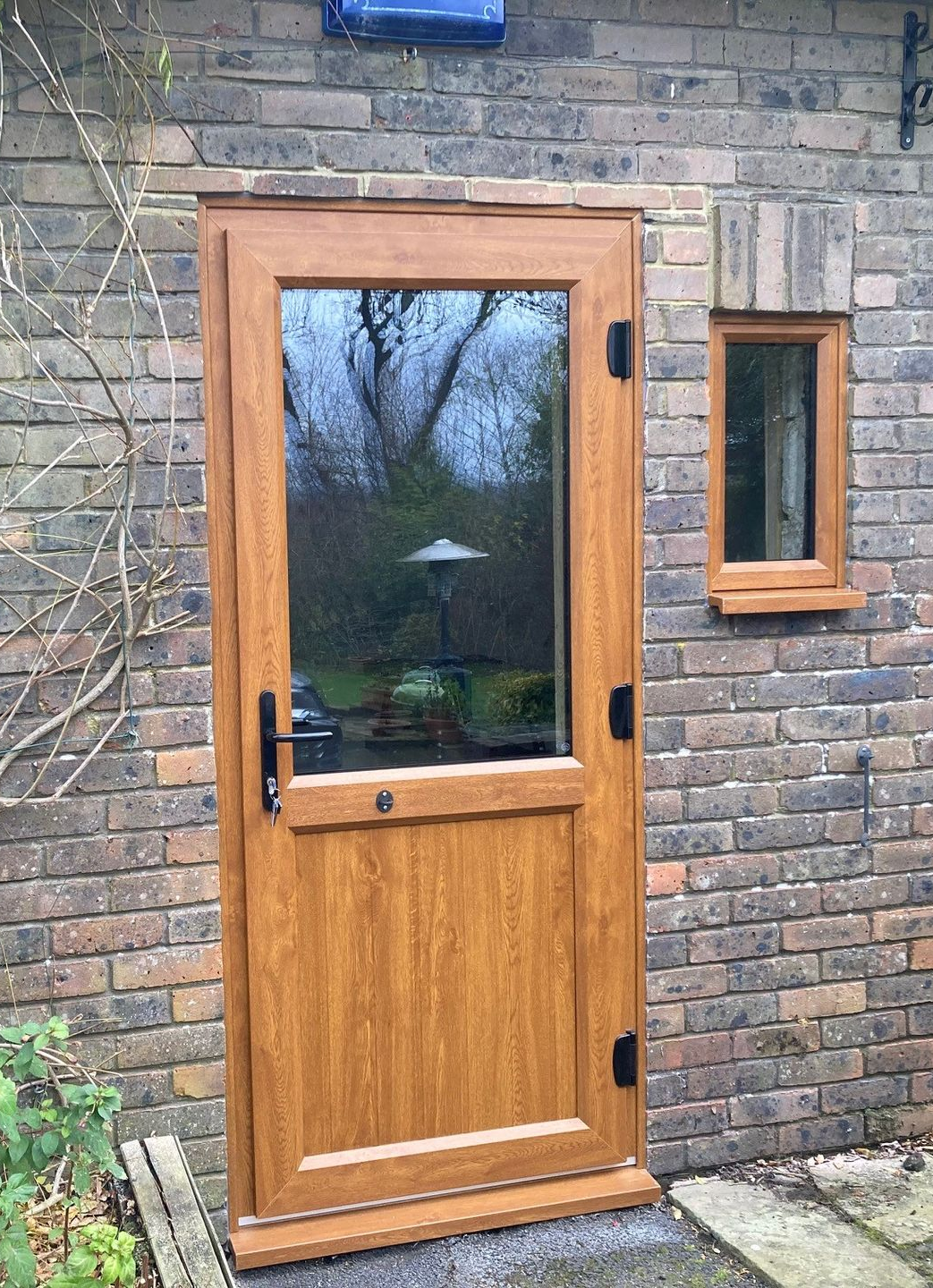 PVCu door oak woodgrain