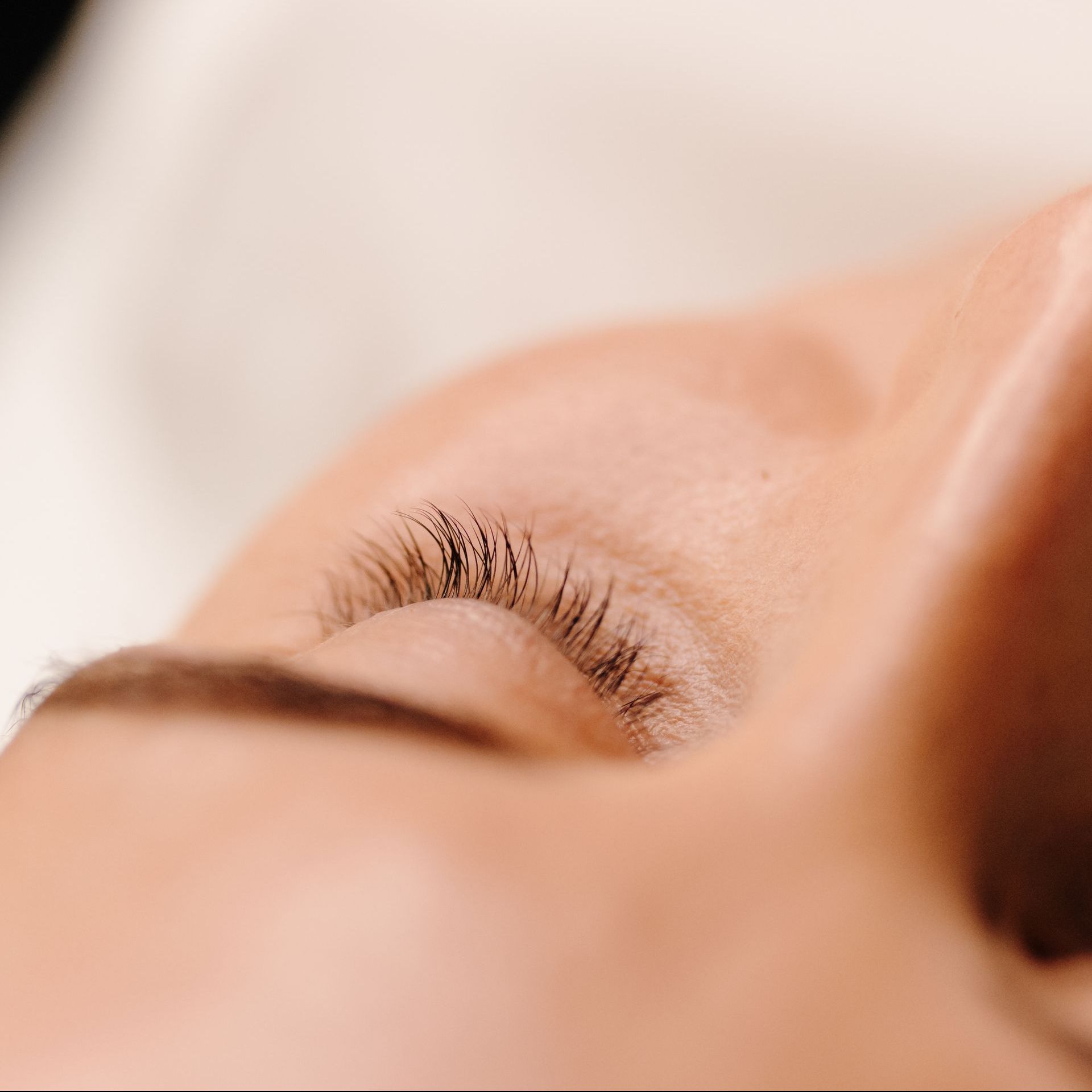 Lashlift behandeling bij Glow Spa in Drachten
