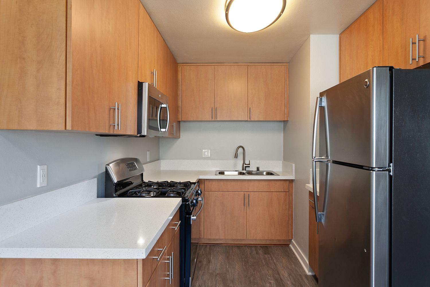 Photo gallery of The Circle Apartments at Long Beach #6