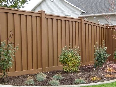 Composite Fencing in Saddle | Vero Beach, FL | Adams & Rubin Fence