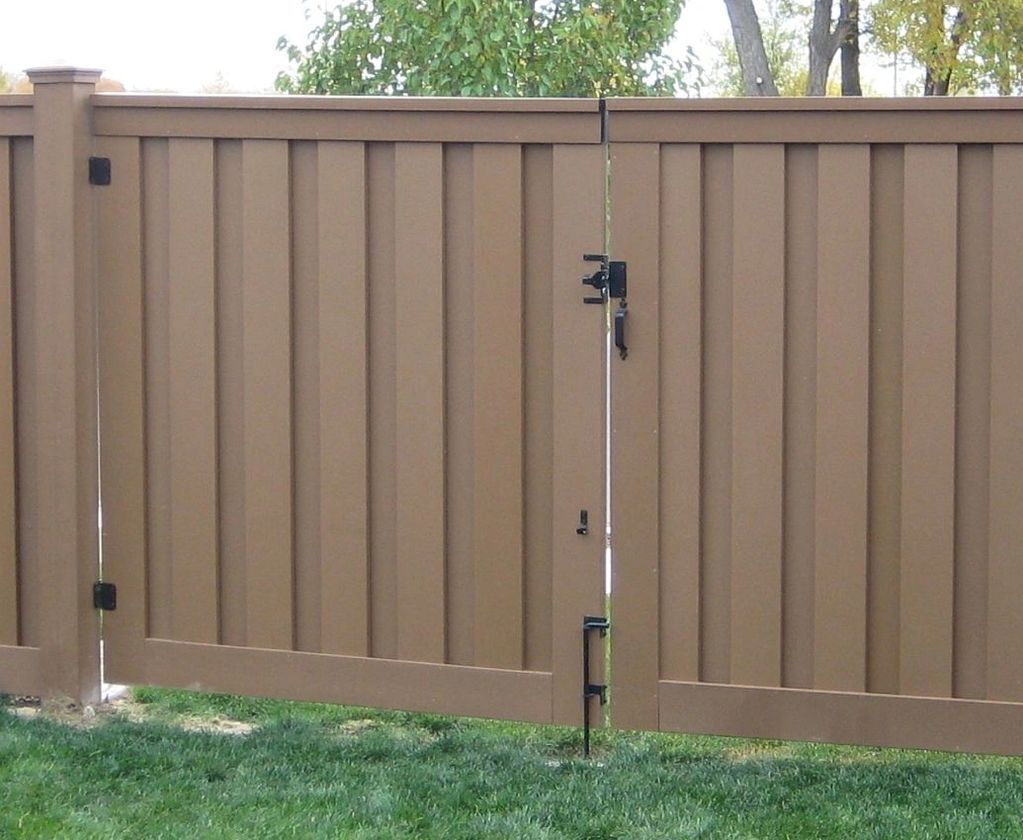 Strong, Durable and Low Maintenance Fence | Vero Beach, FL | Adams & Rubin Fence