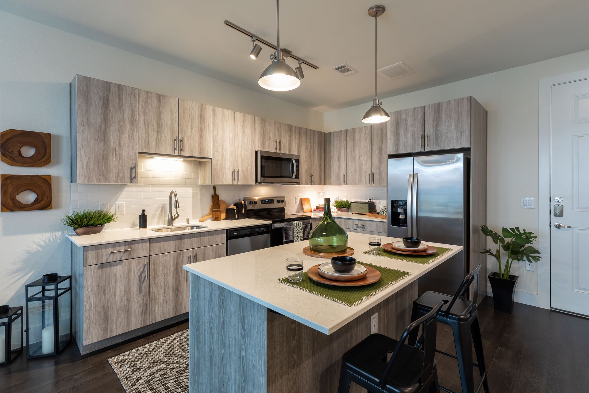 Gallery | Broadway Chapter | Apartments in Fort Worth, TX