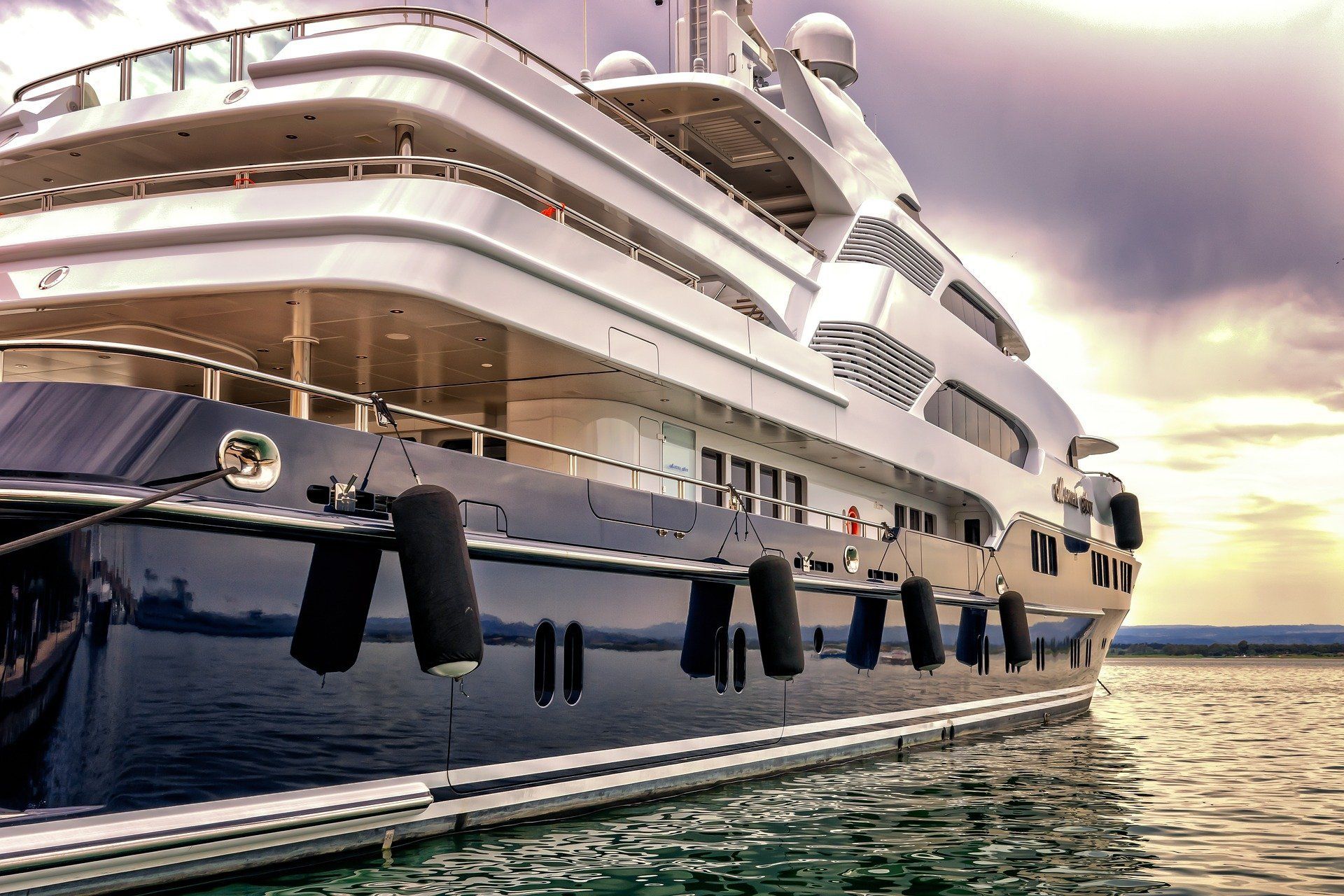 Exclusive Yacht 02