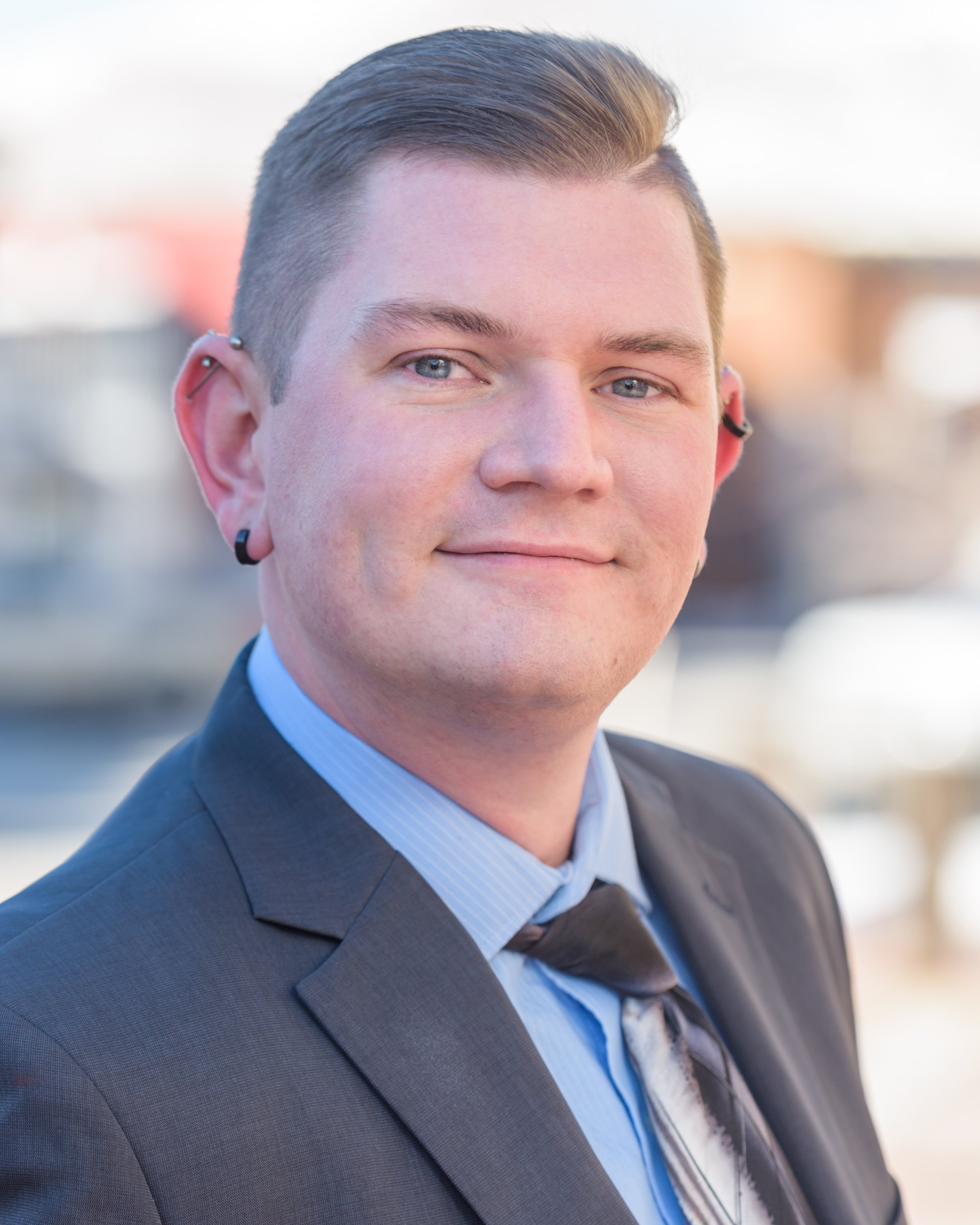 Peter Vanderhooft Headshot