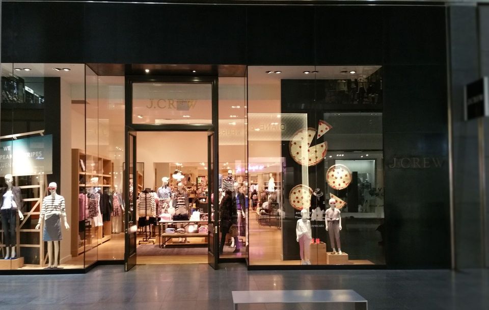 A store front with a sign that says ' harley ' on it