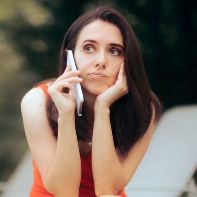 Femme au téléphone