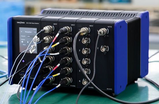 Ono Sokki Sound Vibration Analysis System DS5000 Sound Vibration Analysis System to record sound and vibration