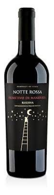 Bottiglia di vino, etichetta nera, scala per la luna e le stelle, etichetta 