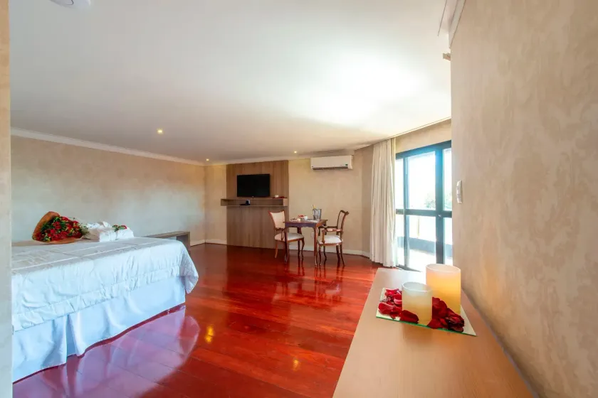 Suíte Luxo Master com Sacada