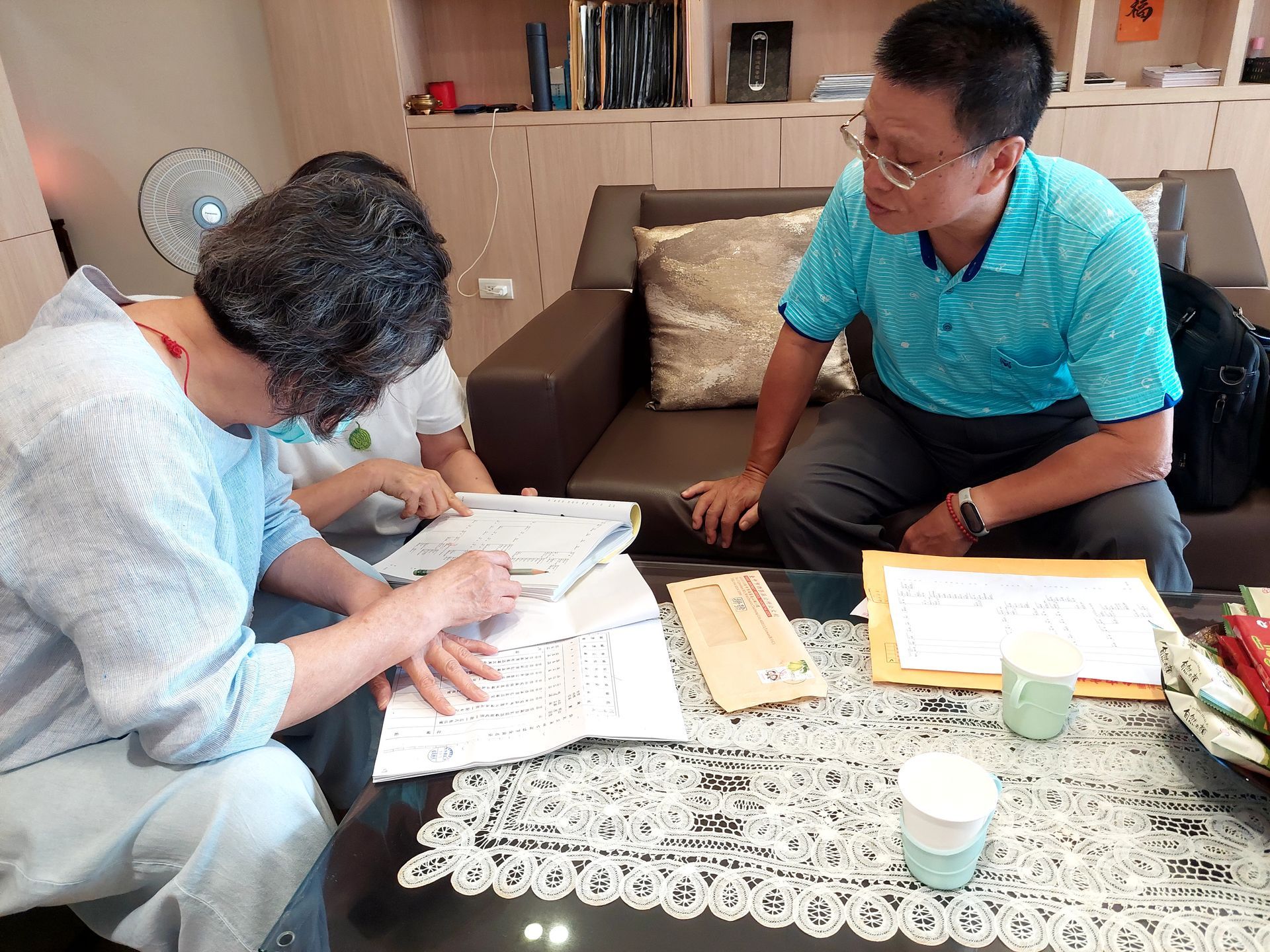 賴枝青地政士協助處理房屋買賣事宜