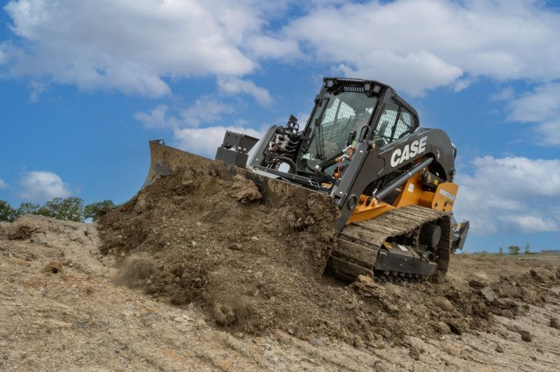 CASE compact dozer loader