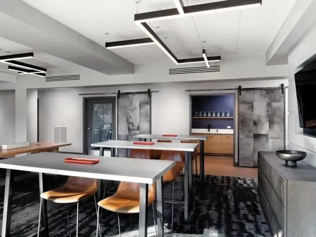 Lounge at Trac75.