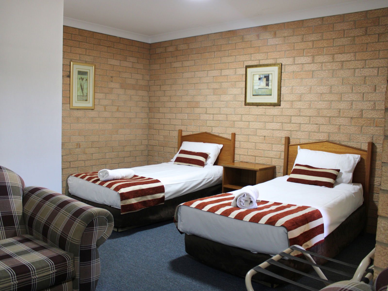 Aalana Motor Inn