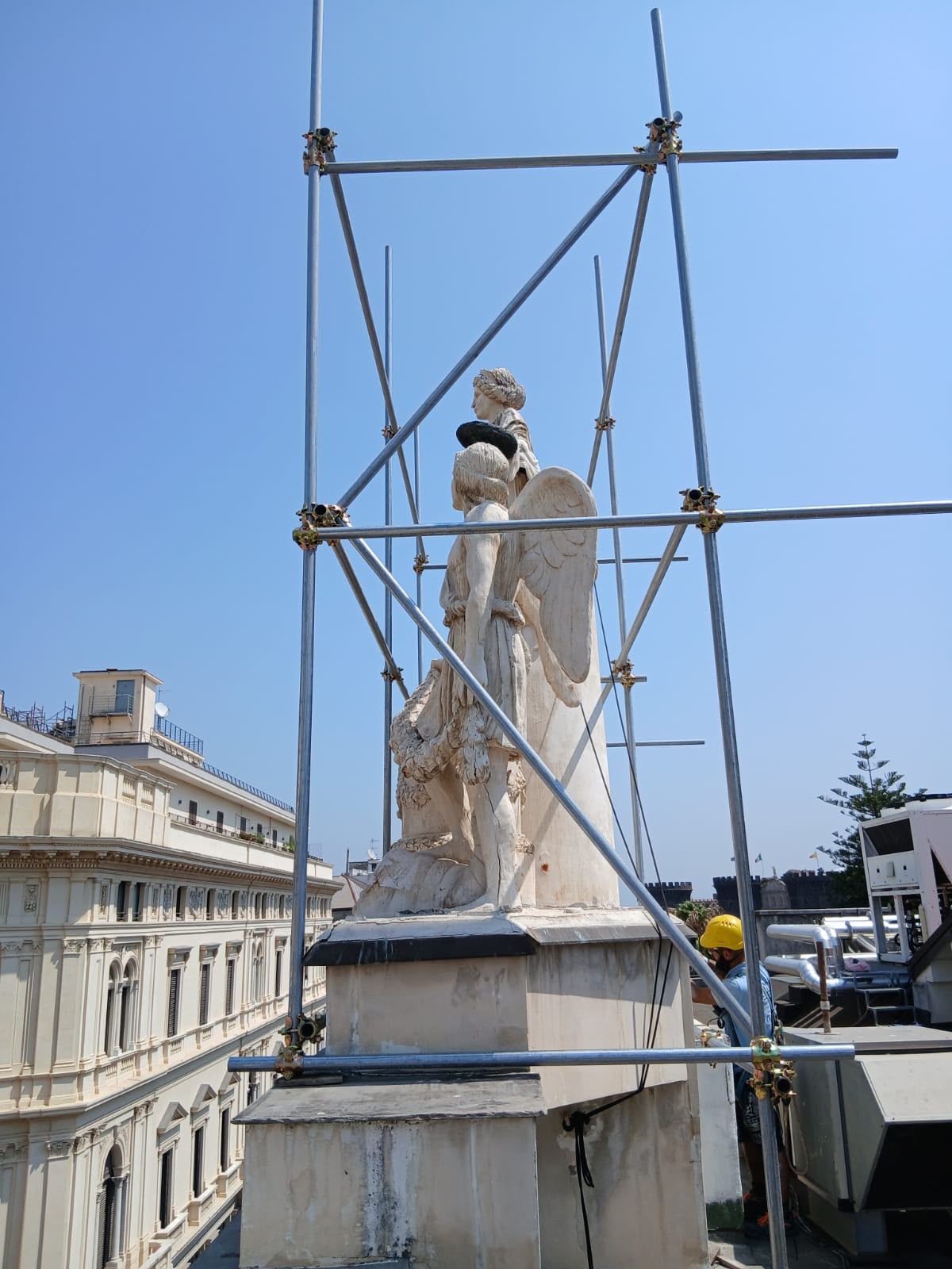 MOCCIA PONTEGGI -CANTIERE TEATRO SAN CARLO NAPOLI