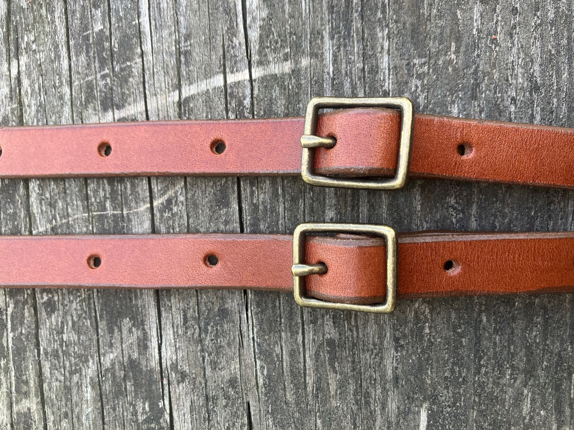 Chestnut leather suspenders