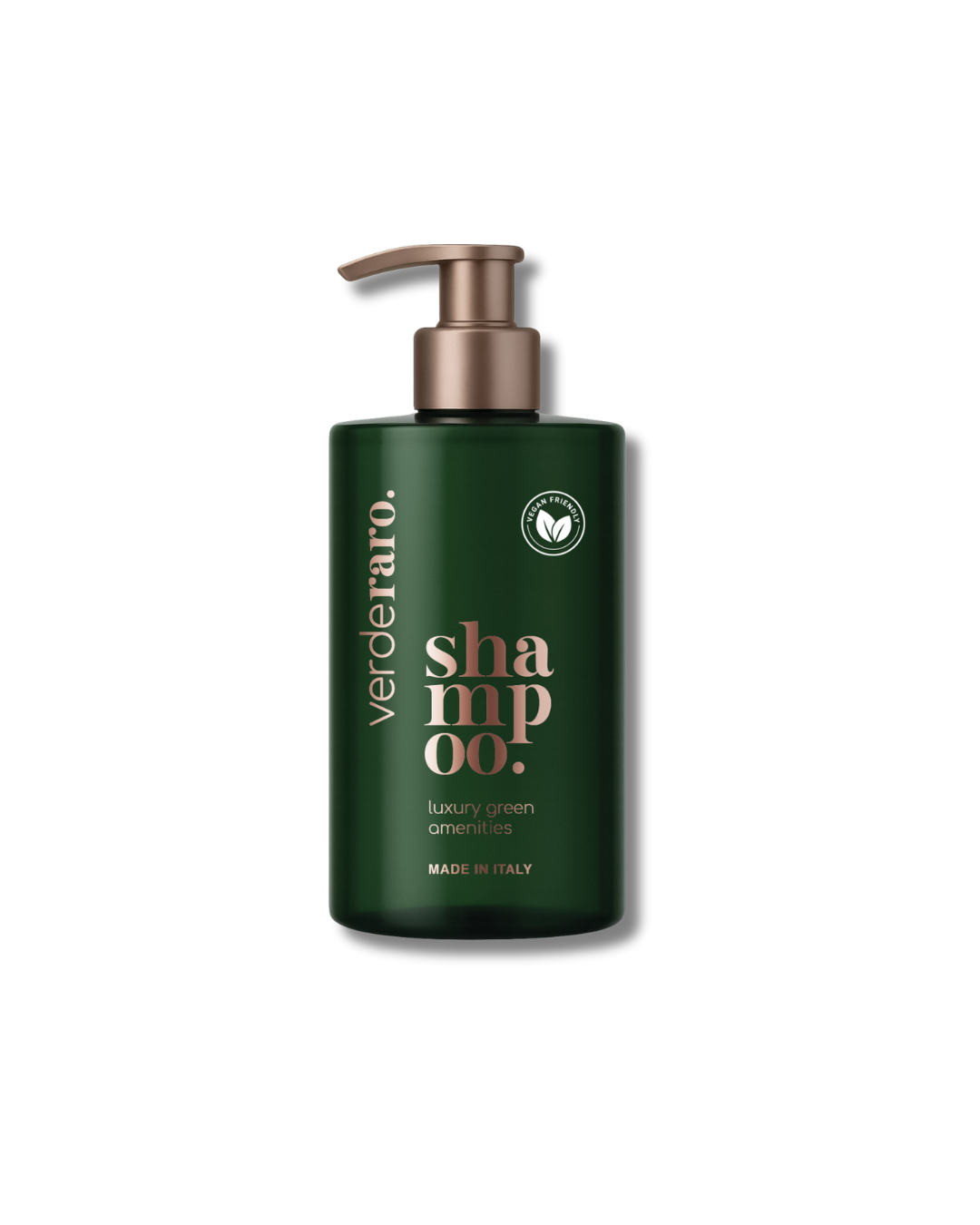 Una bottiglia verde di shampoo Verderaro con tappo a pompa color bronzo, centrata su sfondo bianco.