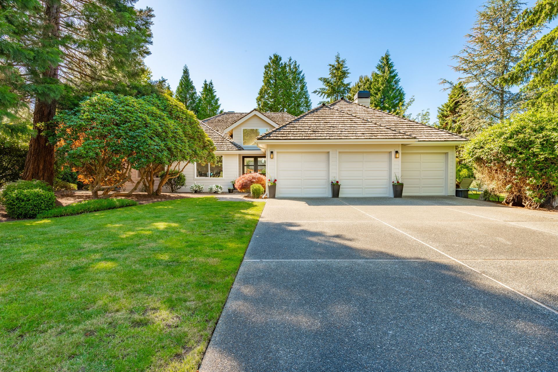 Single-Story House With Yard