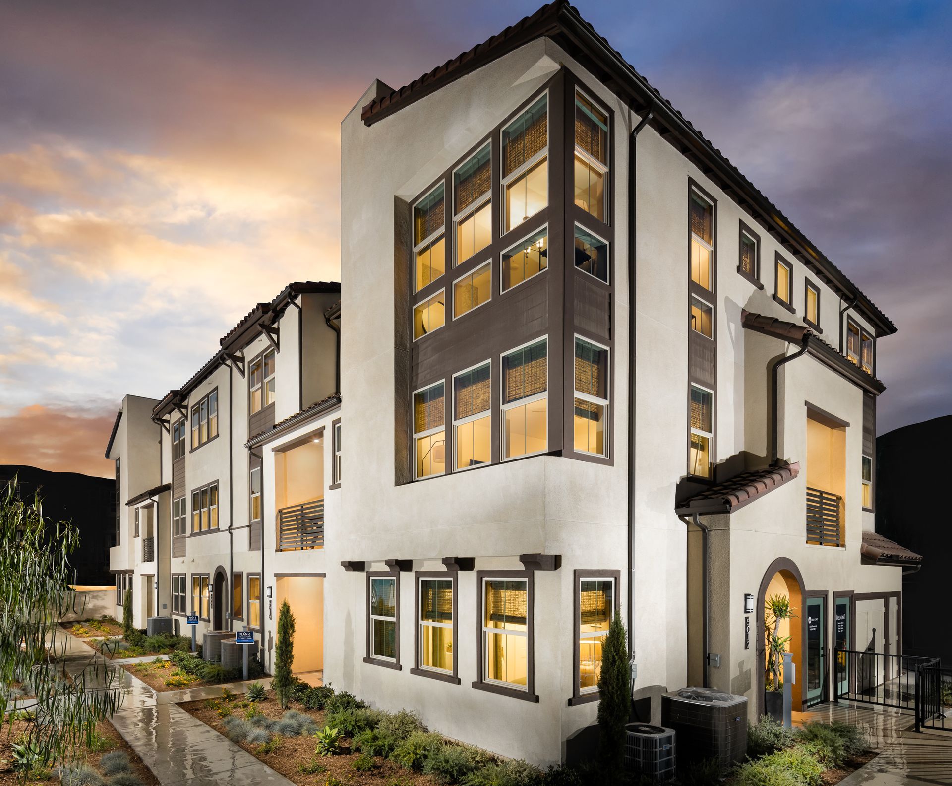 Proyecto de climatización multifamiliar Belmont Cypress en Cypress, California