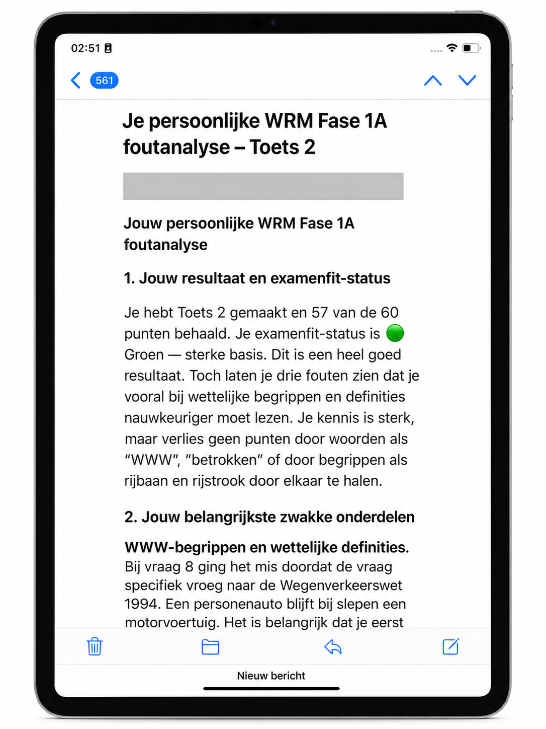 Scherm van de enquête in de mobiele app met een foto van het park, meerkeuzevragen en een blauwe verzendknop.