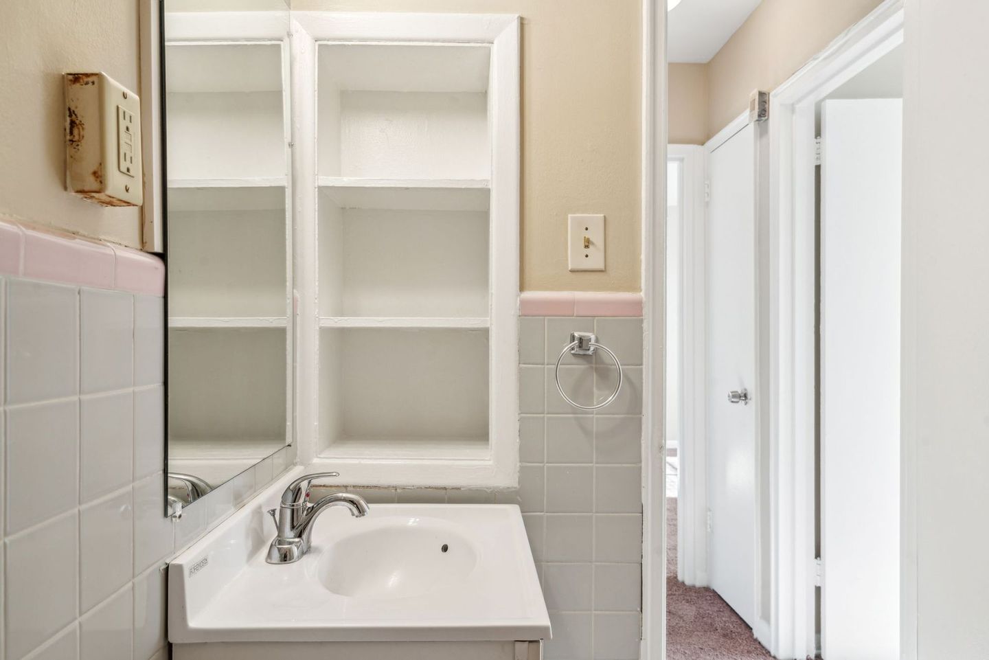 Bathroom at Brockton Court