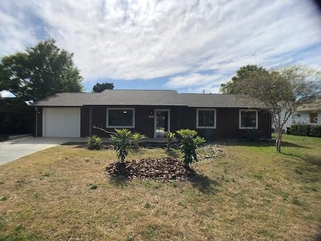 2122 sabal palm Dr Edgewater FL 32141