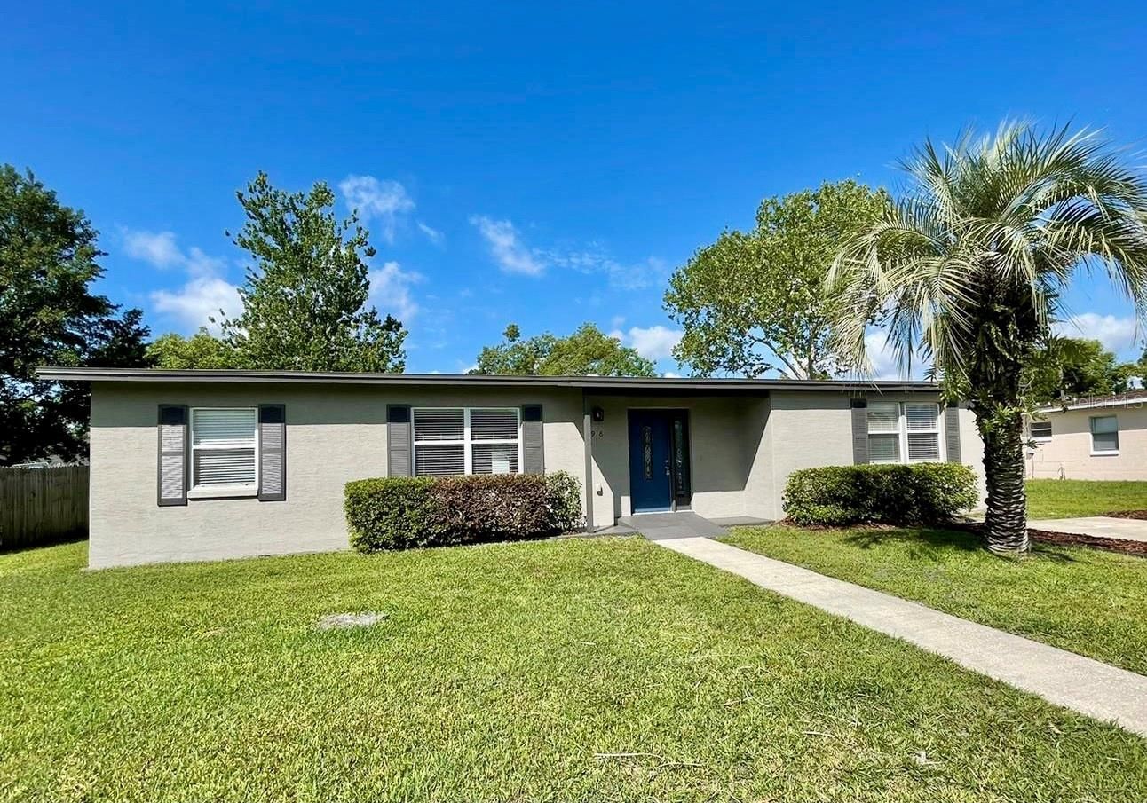 916 Shorecrest Ave Deltona, FL 32725