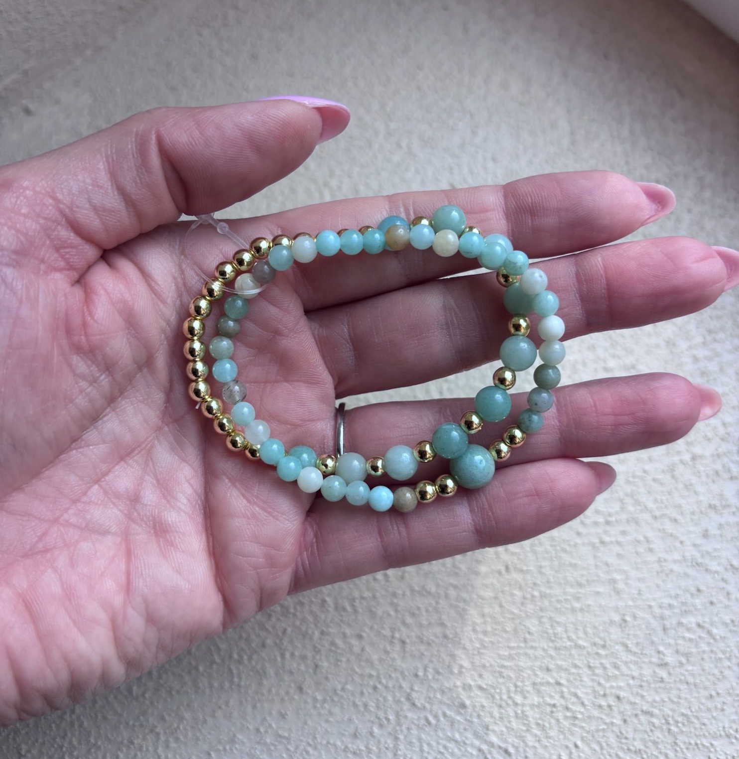 Amazoniet armbanden set – 2 armbanden met gouden details