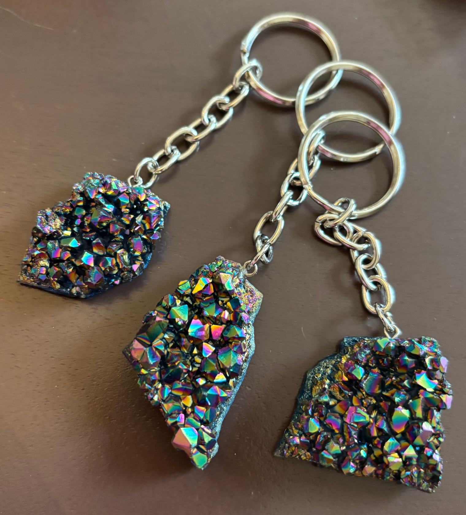 Amethist aura coated sleutelhanger